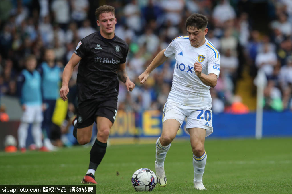 官方:利兹联与27岁边锋丹尼尔-詹姆斯续约四年
        
    官方:利兹联与27岁边锋丹尼尔-詹姆斯续约四年